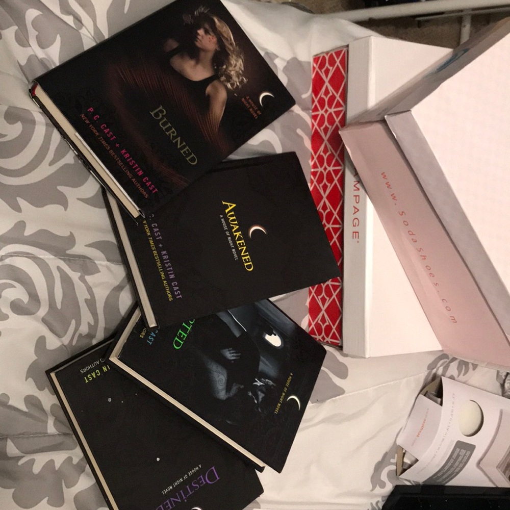 A House of Night Novel
